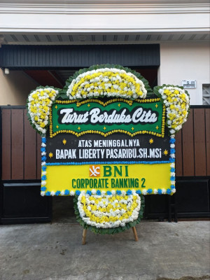 Papan Bunga Duka di Mangoli Utara Timur