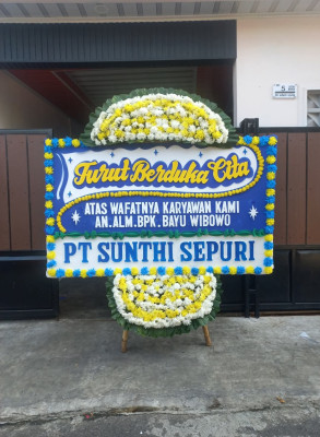Papan Bunga Duka di Mangoli Utara Timur