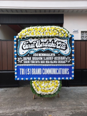 Papan Bunga Duka di Mangoli Utara Timur